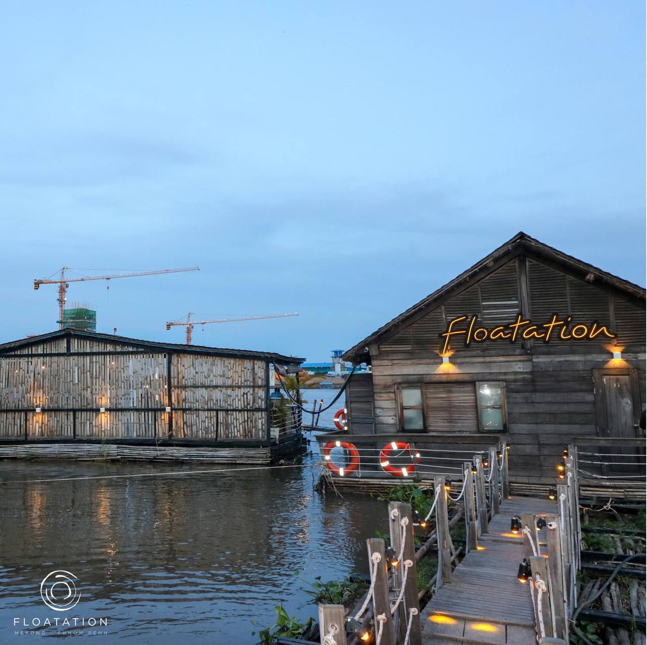 Mekong bungalow floatation