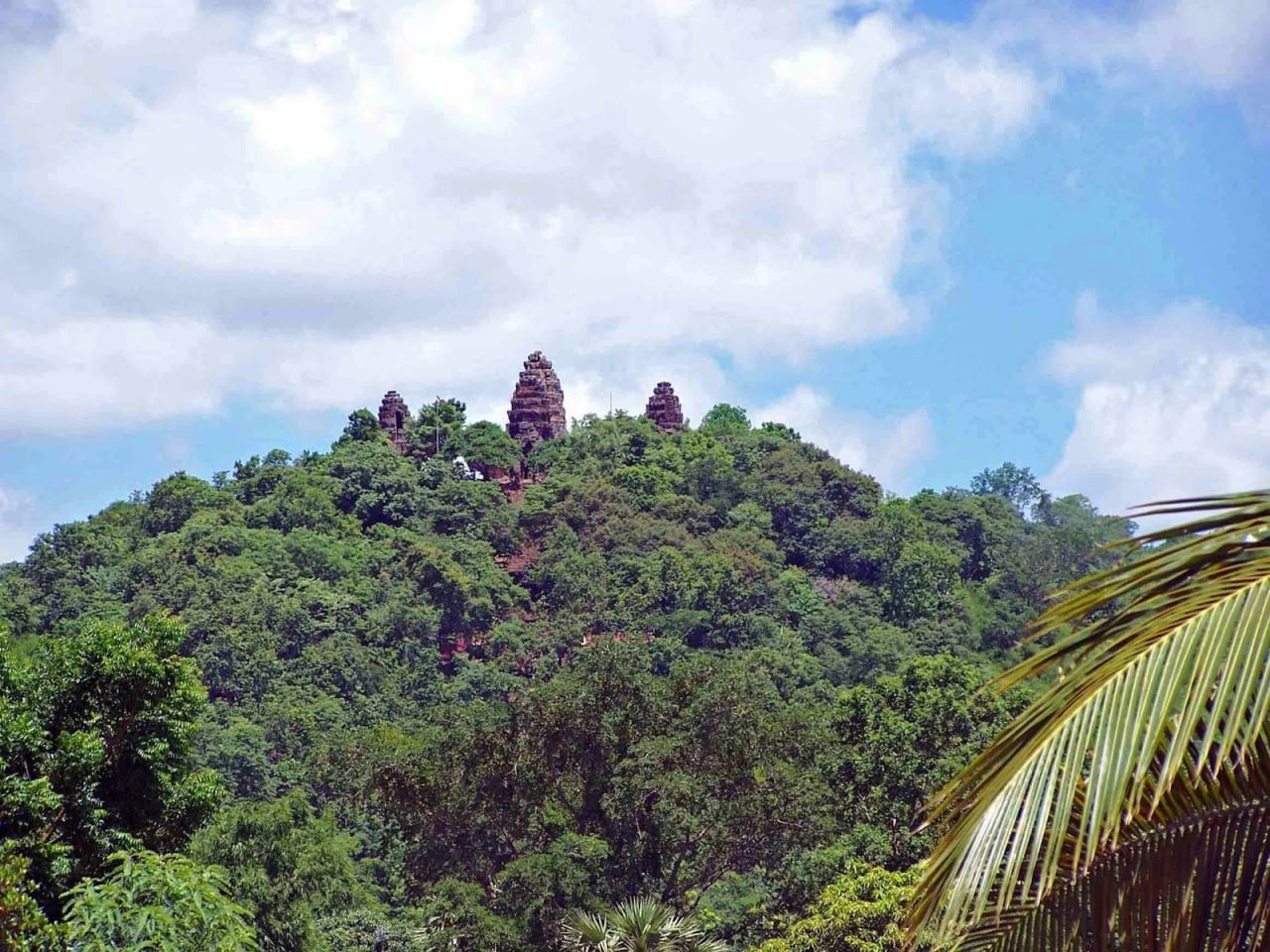 ភ្នំបាណន់ ( BaNon Mountain )