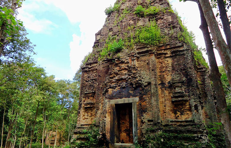 ប្រាសាទគោករការ (Kok Rokar temple)