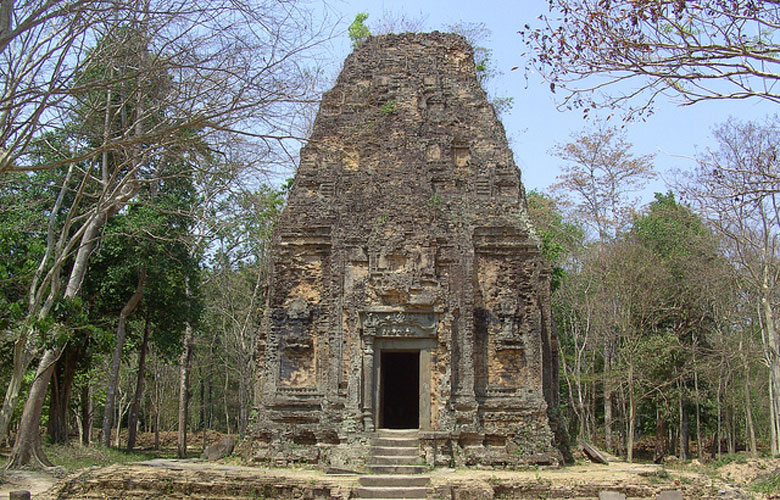 ប្រាសាទយាយព័ន្ធ   (Prasat Yeay Poeun)