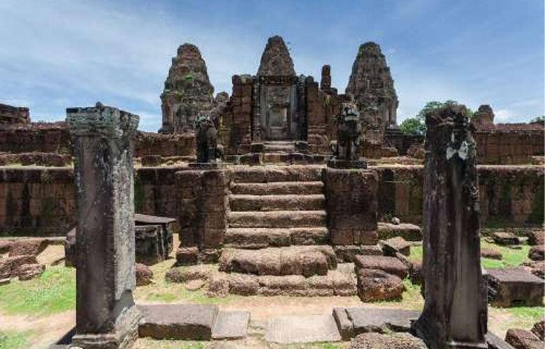 ប្រាសាទមេបុណ្យខាងកើត (East Mebon Temple)