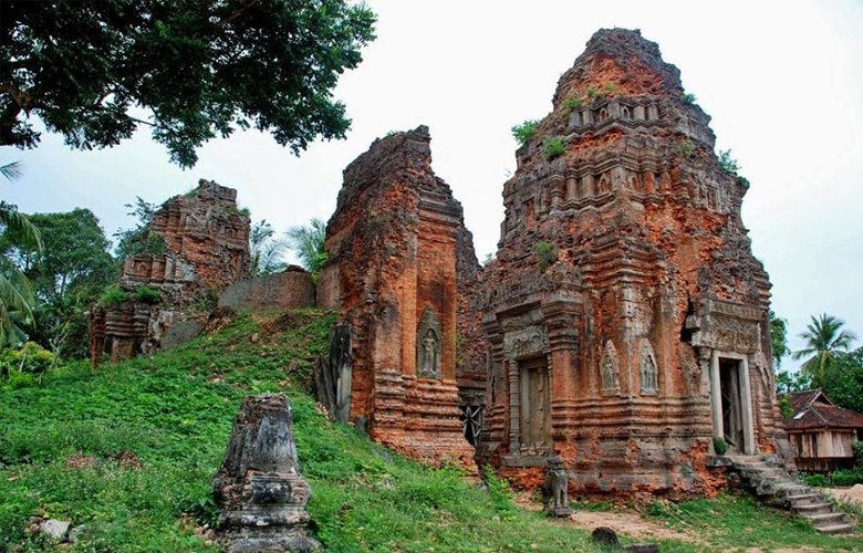 ប្រាសាទលលៃ (Prasat Lolay)