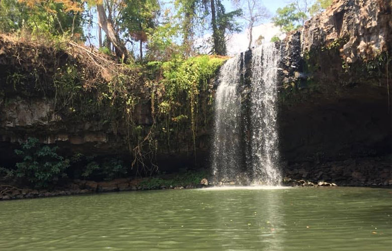 ទឹកធ្លាក់កាទៀង (Ka Tieng waterfall)