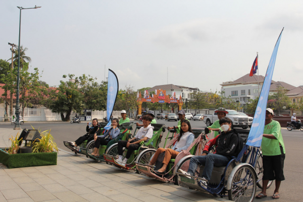 One Transfer (Independence Monument to National University of Management) - Phnom Penh - Cyclo Conservation & Careers Association (CCCA)