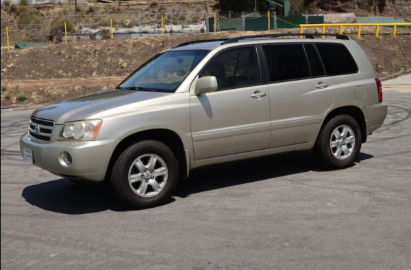 Small Car One Transfer - (Phnom Penh - Sihanoukville) - Icare Transportation