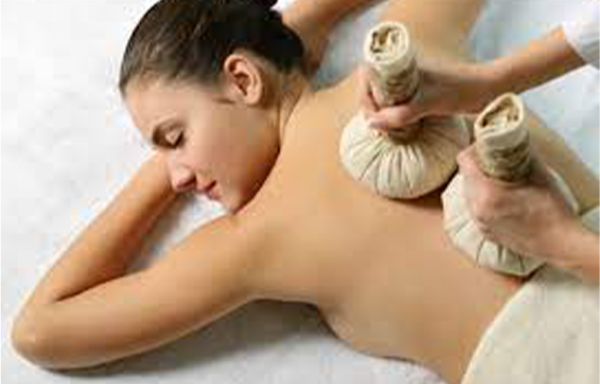 KHMER TRADITIONAL HERBAL COMPRESS Traditional -Siem Reap-Ponlei Massage and Spa