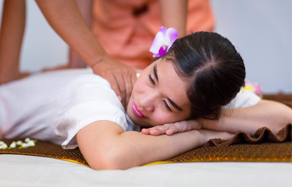 Traditional Khmer massage -Kampot-Diamond Massage & Spa