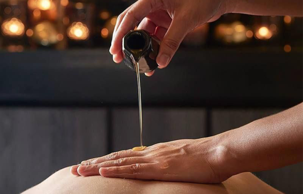Hot Oil Massage -Kampot-Diamond Massage & Spa