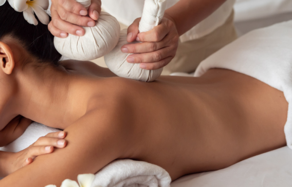 Oil Massage + Khmer Herbal Hot Compress -Kampot- Maharaja Massage & Spa