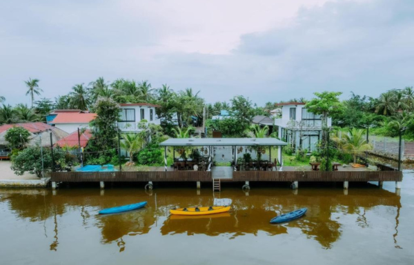 Kampot Holiday Villa