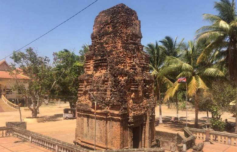 ប្រាសាទភូមិ (Prasat Pum)