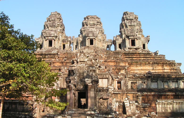 ប្រាសាទតាកែវ (Takeo Temple)