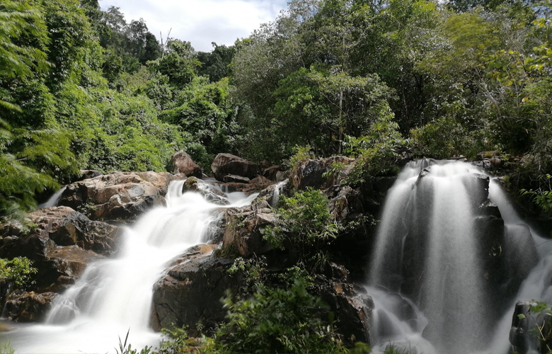 ទឹកធ្លាក់ស្រែអំពិល