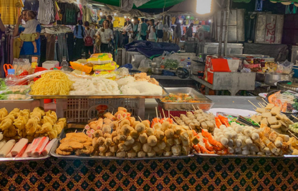 Phnom Penh Nightlife Street Food Tours - Phnom Penh - Royal Phnom Penh Tour