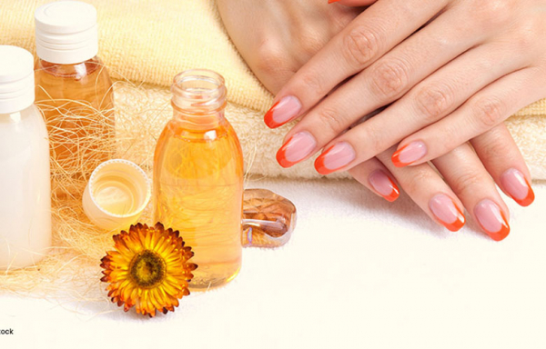Hot Oil Spa Manicure - Phnom Penh - Aroha Spa Massage