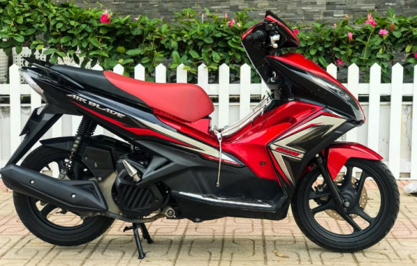 Honda Airblade 125cc- kampot- Monika Motor Rental