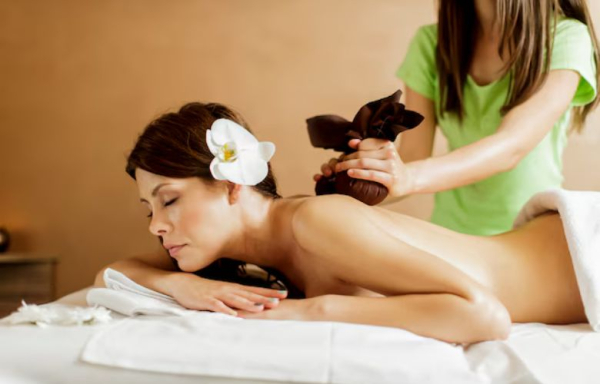 oil massage + Khmer herbal hot compress -Kampot-Extra Massage spa