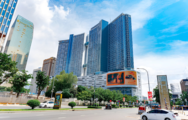 The Bridge Club Hotel